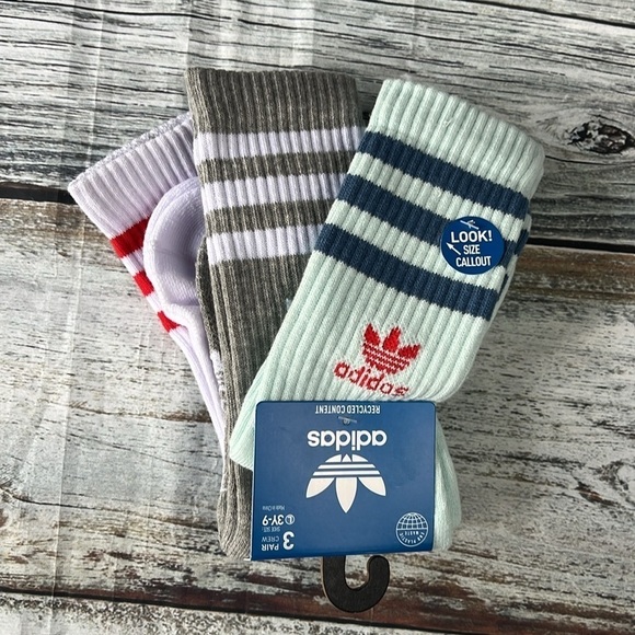 Adidas 3-Pair Pack of 3 Different Color’s / Youth Shoe Size ( L ) 3Y-9 - Picture 4 of 4